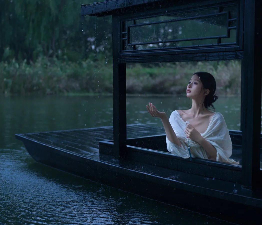 1314龙凤鲜花坊是什么 · 国际生活场景