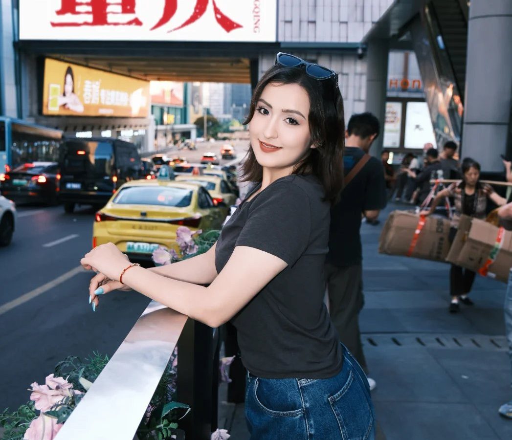 花千坊的常见花礼组合 · 花材场景